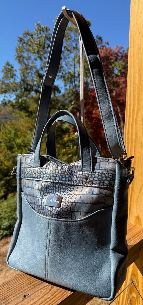 Alligator Crossover Bag
